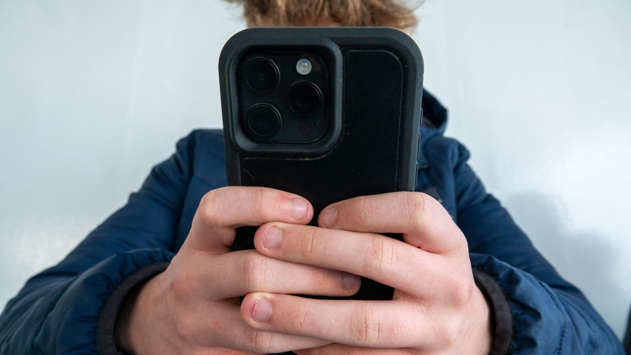 Οι τρεις βασικές διαφωνίες στην ΕΕ για την προστασία των παιδιών στα μέσα κοινωνικής δικτύωσης