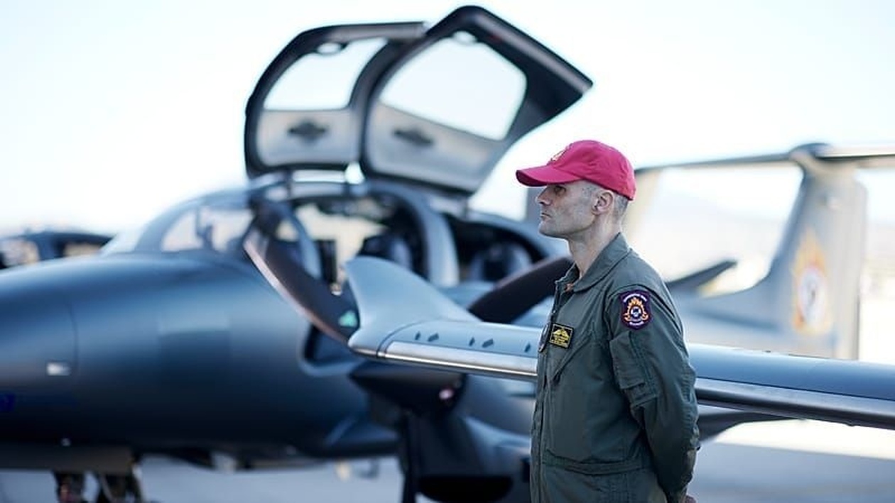 Η Ελλάδα παρέλαβε τα πρώτα ιδιόκτητα πυροσβεστικά αεροσκάφη Canadair