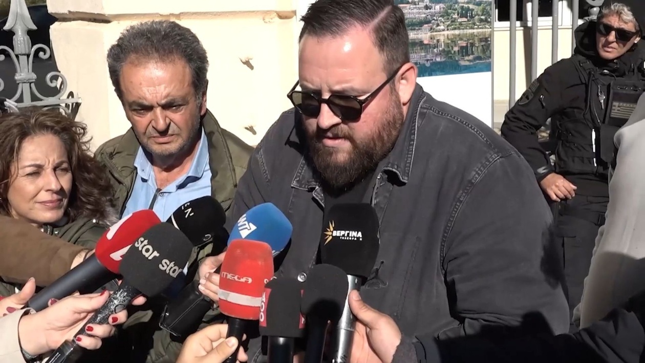 Κινητοποίηση αγροτών στο Διοικητήριο Μακεδονίας-Θράκης