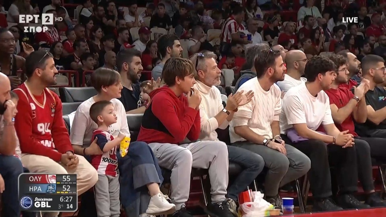 Ολυμπιακός: Οι οπαδοί χειροκρότησαν τον Φουρνιέ αφού αστόχησε σε τρίποντο