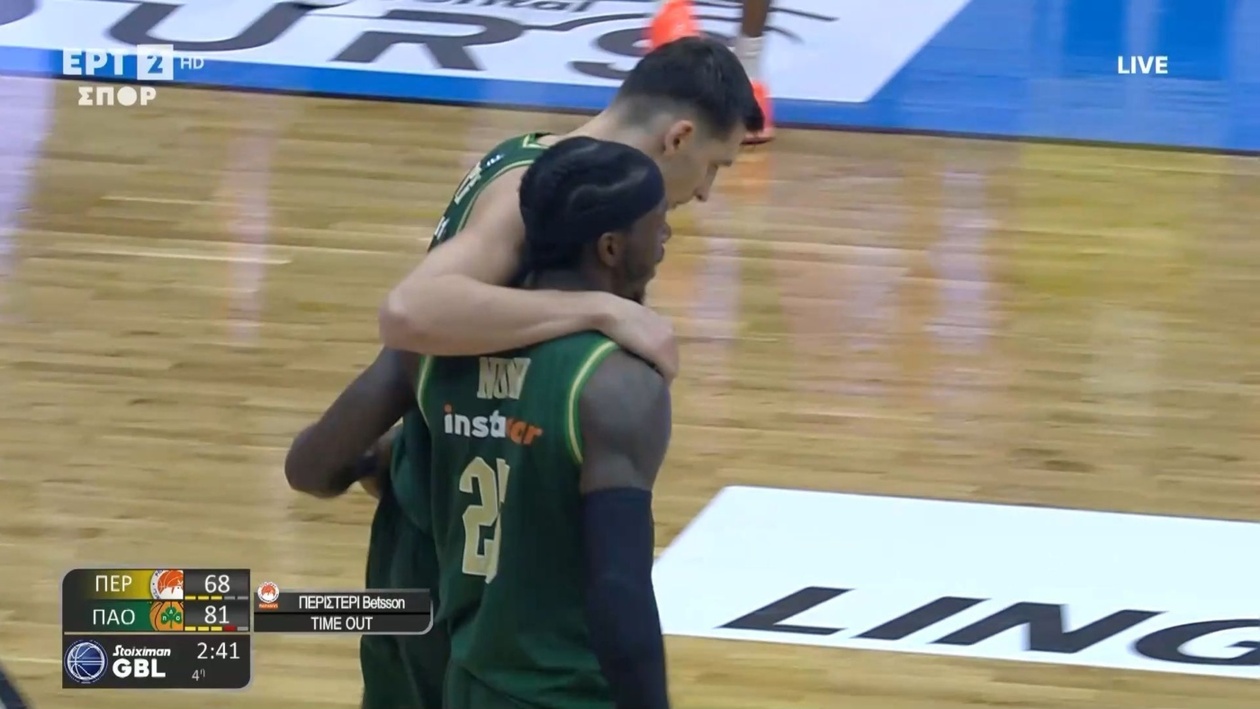 Ο Μήτογλου στο Περιστέρι δέχεται τα συγχαρητήρια του Ναν