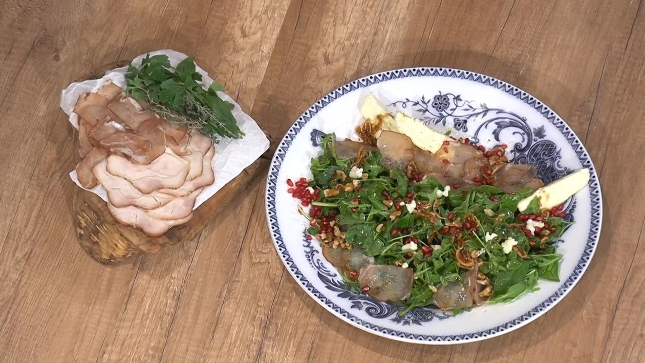 Σαλάτα με λούζα Άνδρου, σύκα και τυρί