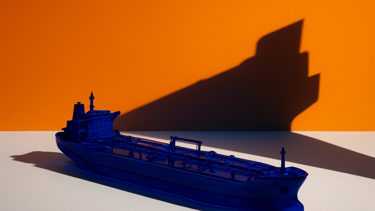 Η ΕΕ επιβάλλει κυρώσεις σε 41 επιπλέον πλοία του ρωσικού «σκιώδους στόλου»