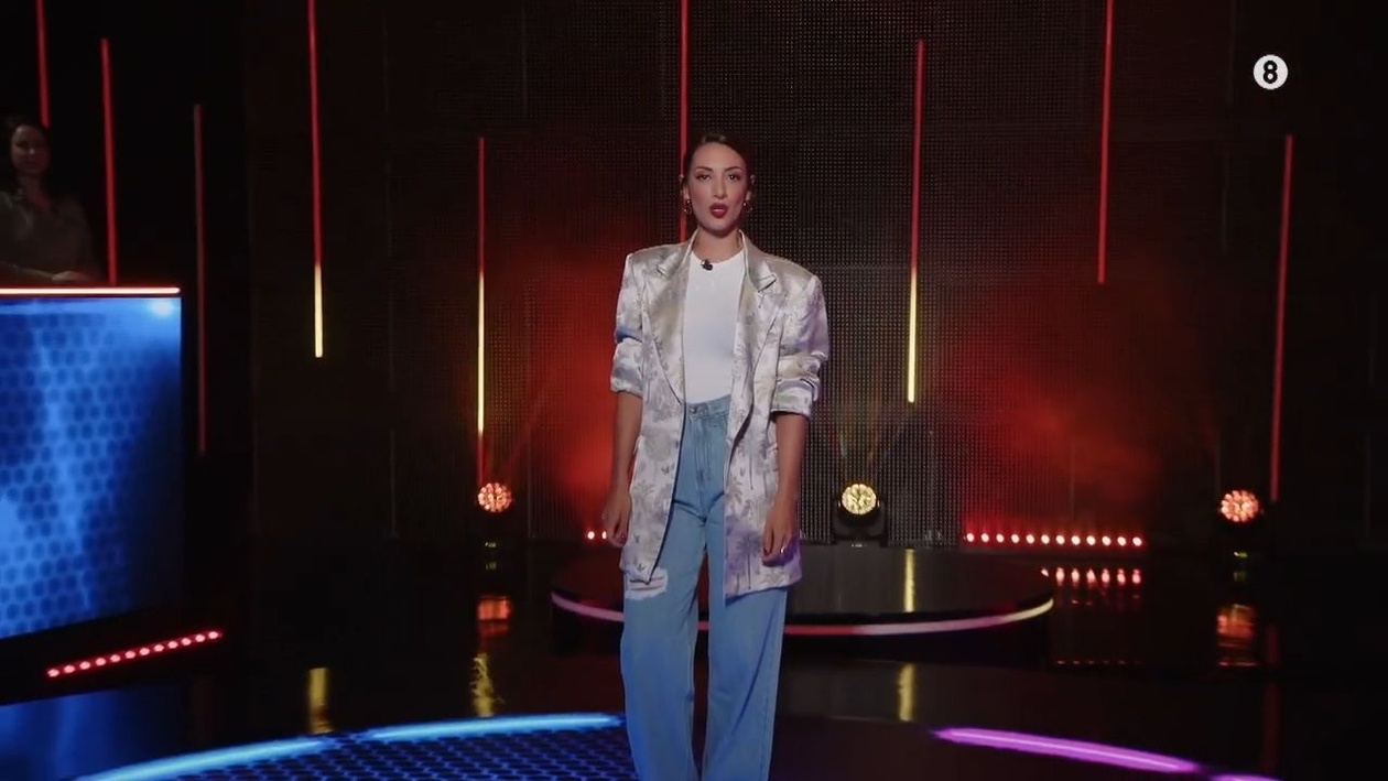 Η εκπομπή Στην Πίεση προβάλλεται Πέμπτες, Παρασκευές στις 22:00