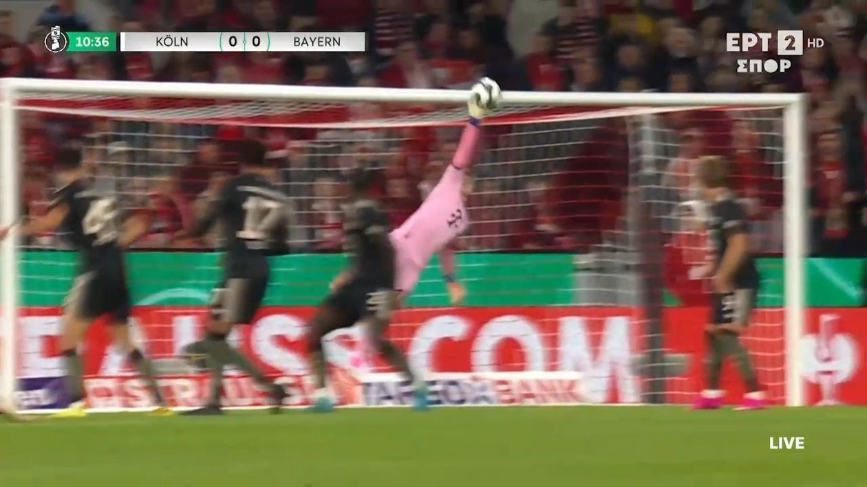 Η απόκρουση του Ούρμπιγκ στο σουτ του Γιοχάνεσον