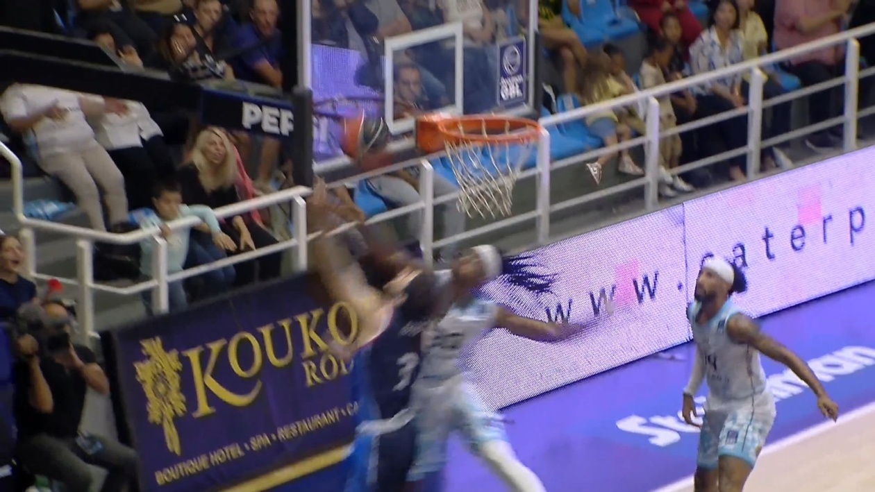 Ο Κολοσσός δεν κατάφερε να αξιοποιήσει το μομέντουμ μετά το εντυπωσιακό μπλοκ του Τέιλορ