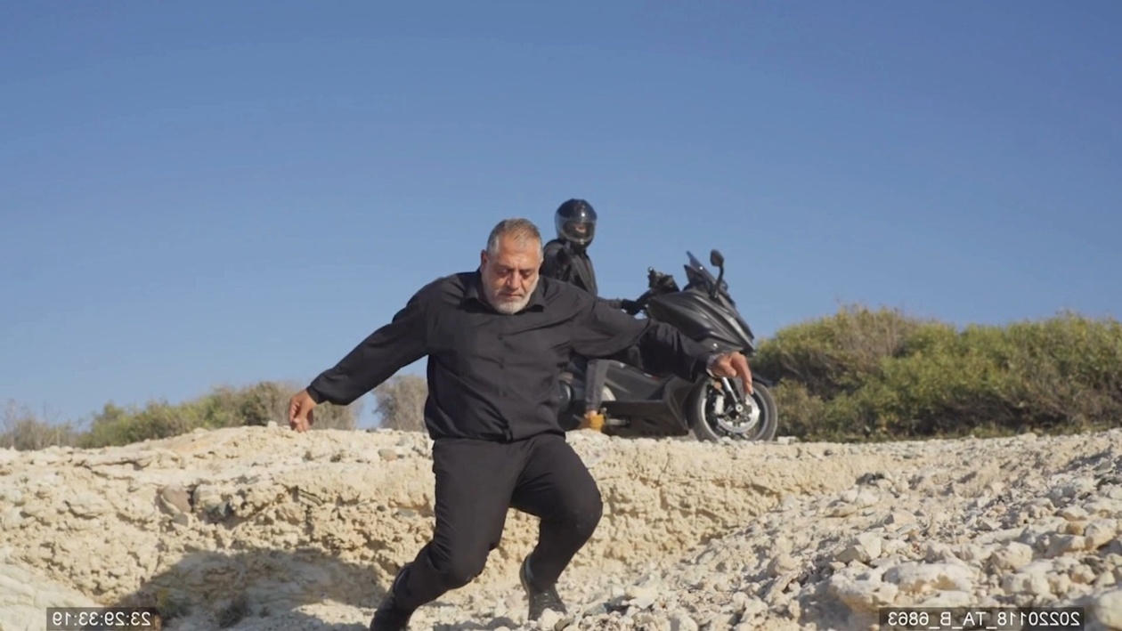 Η Γη της Ελιάς: Ο Δημοσθένης αντιμέτωπος με τις πράξεις του