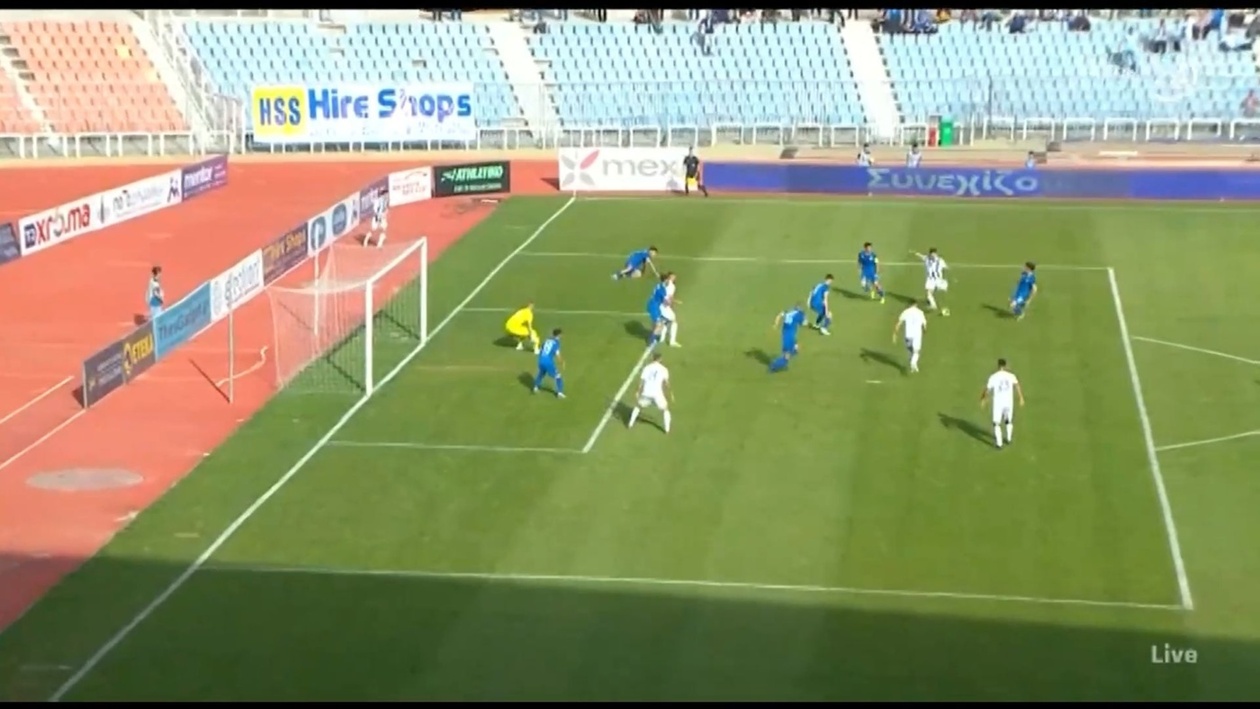 Ο Χάινριχ αστοχεί σε πλεονεκτική θέση στον αγώνα Ηρακλής Νίκη Βόλου