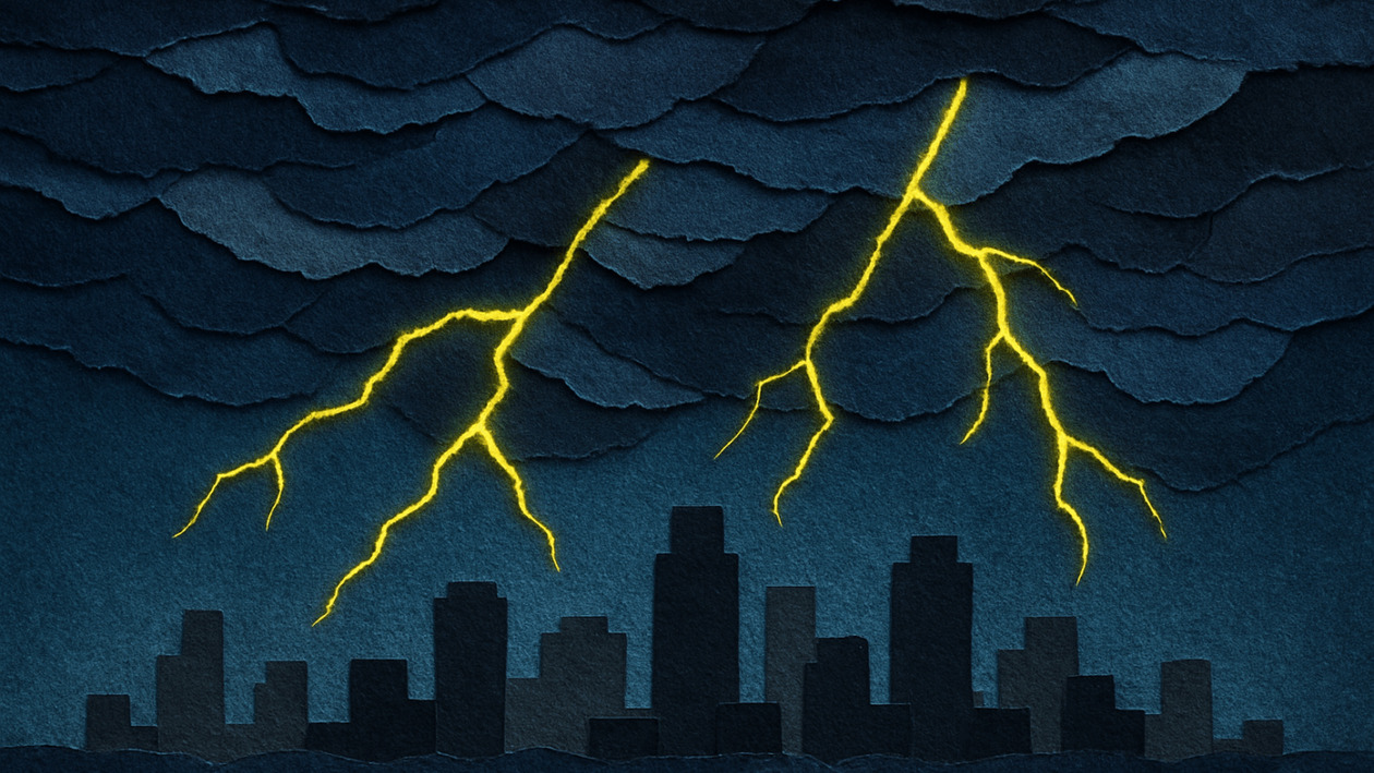 Σφοδρή καταιγίδα «Byron» σαρώνει την Αθήνα: Κλειστά τα σχολεία την Παρασκευή