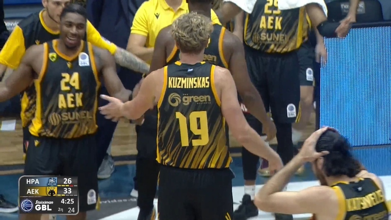 Μια απίστευτη φάση στο ματς Ηρακλής ΑΕΚ