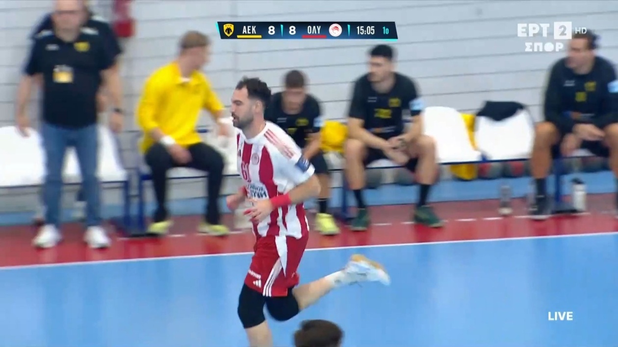 ΑΕΚ-Ολυμπιακός: Μιχαηλίδης πήρε το προβάδισμα