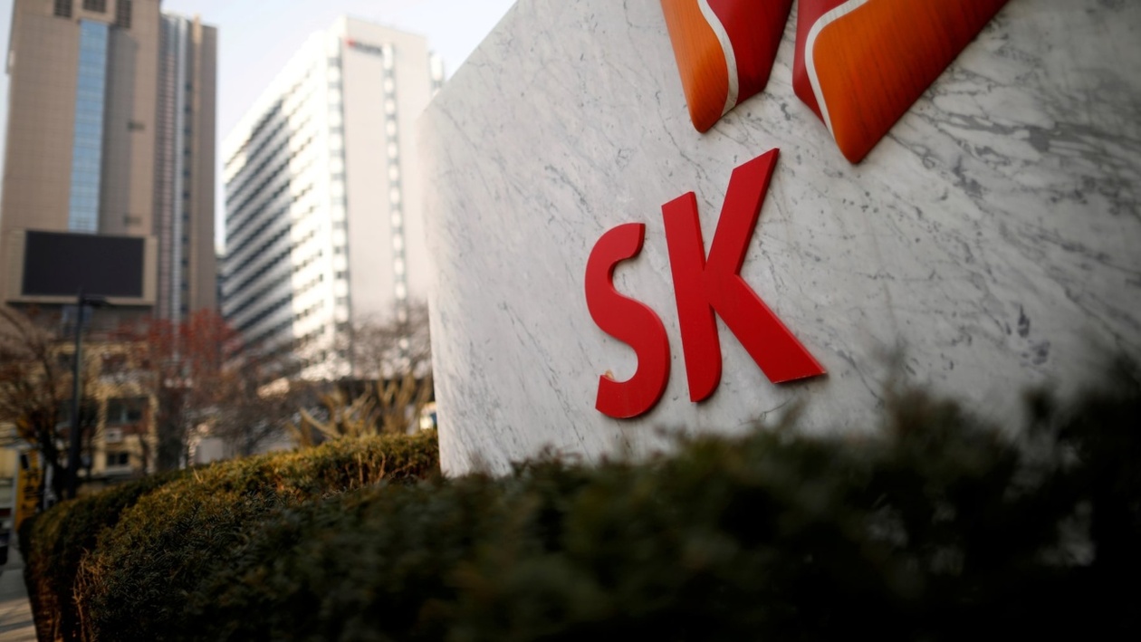 Ο πρόεδρος της SK Group προειδοποιεί για συμφόρηση σε κέντρα δεδομένων AI