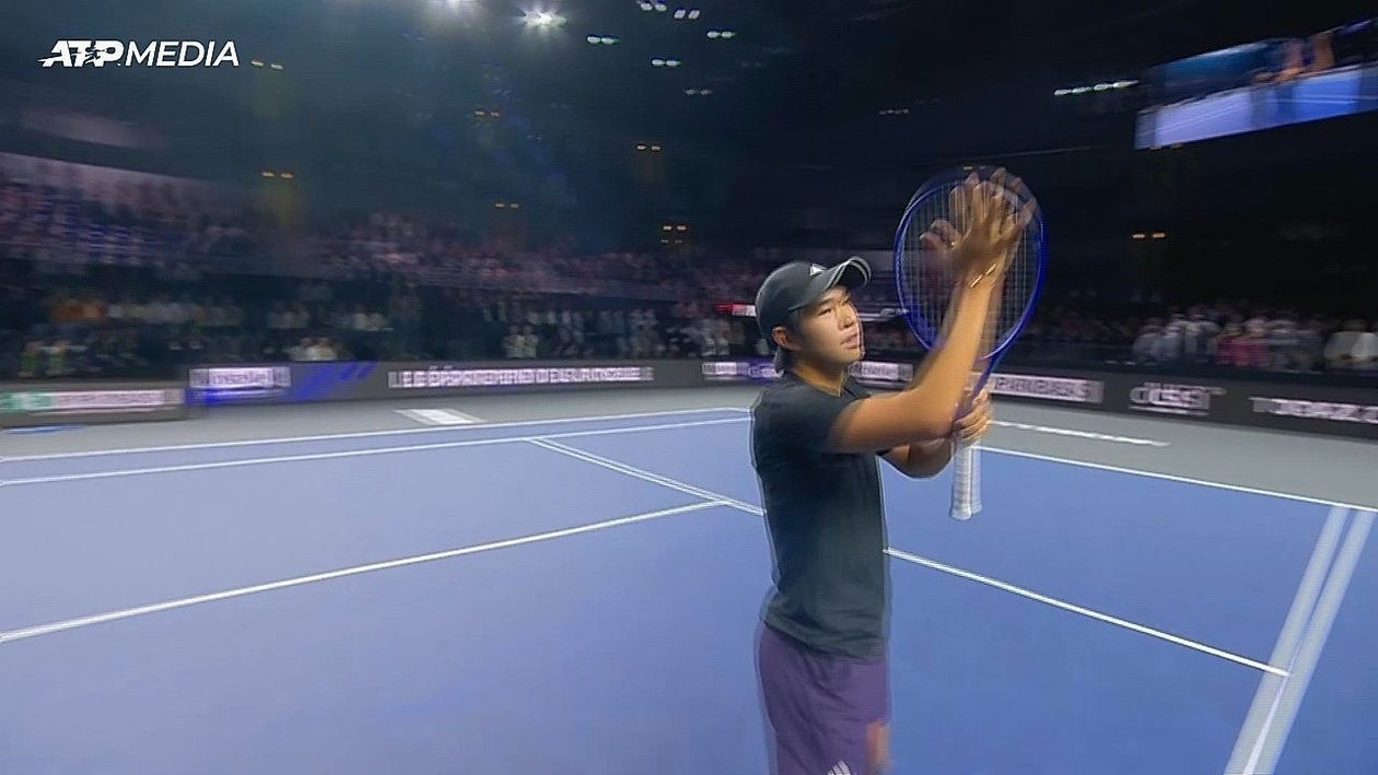 Ο Tien προκρίθηκε στα ημιτελικά του Moselle Open στη Μετς