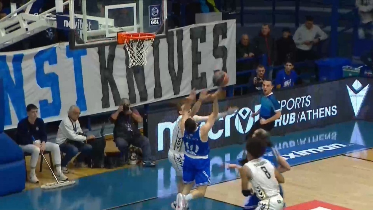 Ο Μωραΐτης έκλεψε, σκόραρε και κέρδισε φάουλ στον αγώνα Ηρακλής-Νιουκάστλ Ιγκλς