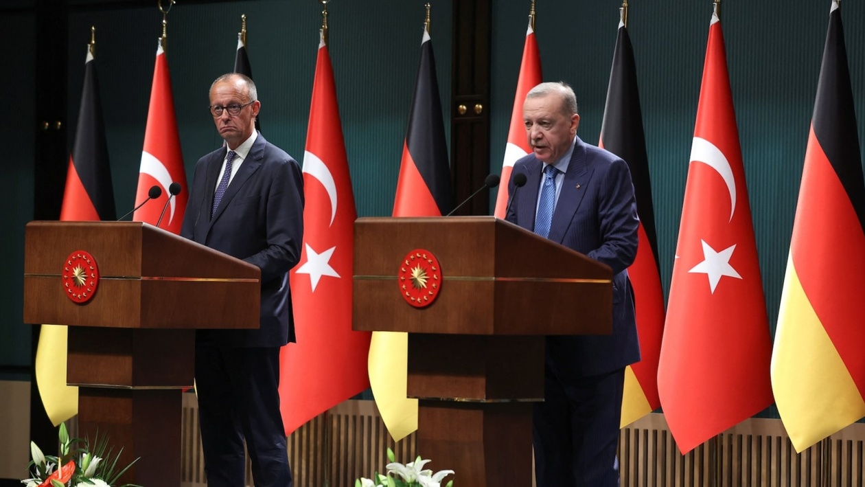 Η Τουρκία προτείνει κοινά αμυντικά προγράμματα με τη Γερμανία