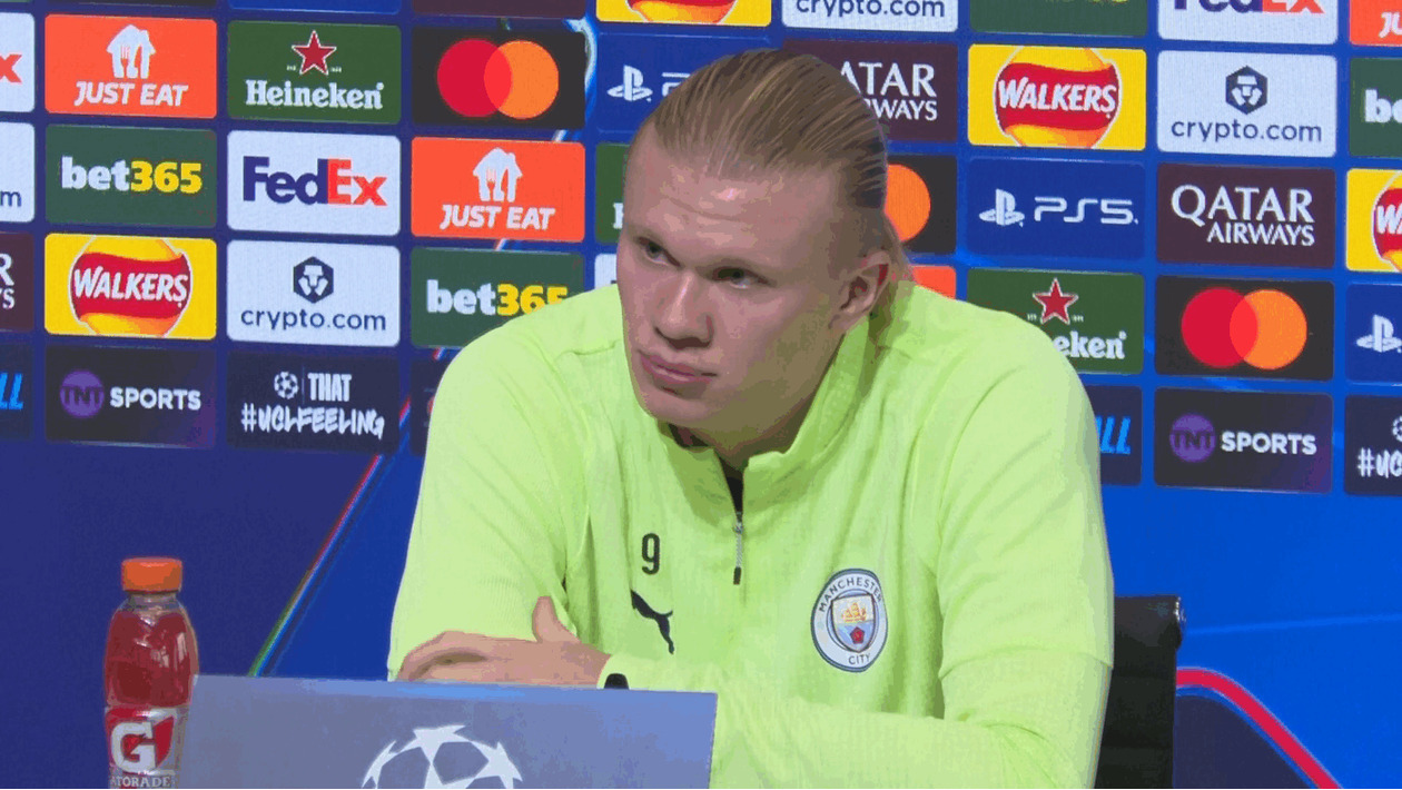 Ο Έρλινγκ Χάαλαντ παραδέχεται ότι υπάρχει απόσταση ανάμεσα σε αυτόν και τον Μέσι και τον Ρονάλντο