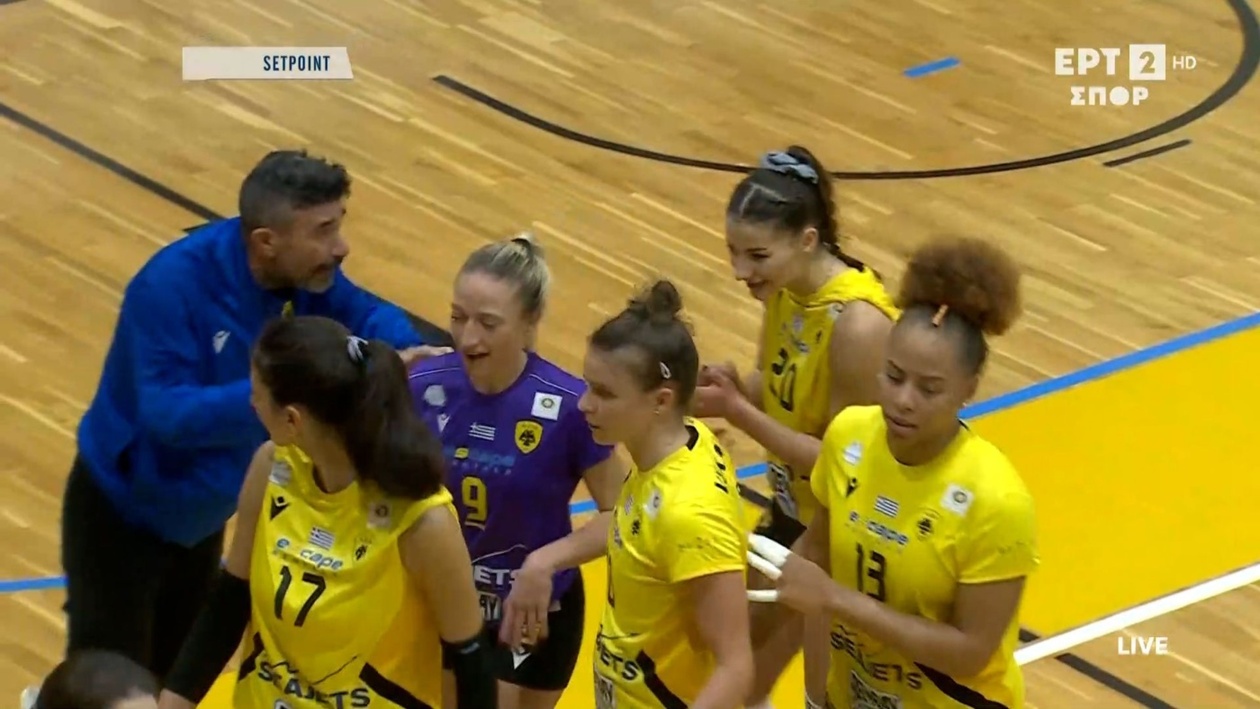 Η ΑΕΚ ισοφάρισε το σκορ στο δεύτερο σετ με 25-22