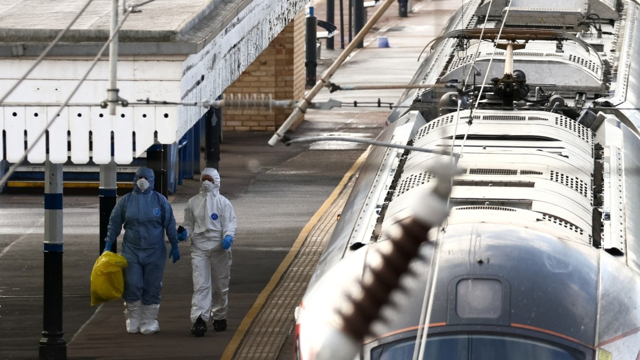 Η επίθεση με μαχαίρι σε τρένο σημειώθηκε κοντά στο Χάντινγκτον