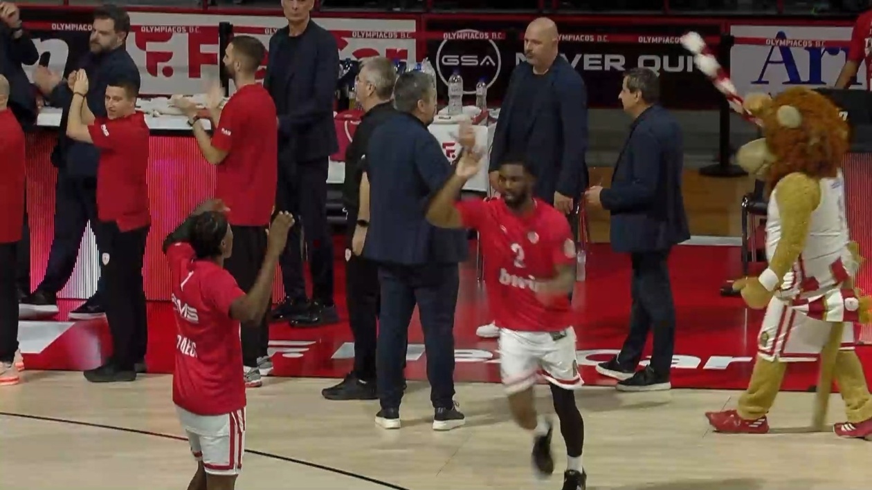 Ο Ολυμπιακός υποδέχθηκε θερμά τον Κίναν Έβανς