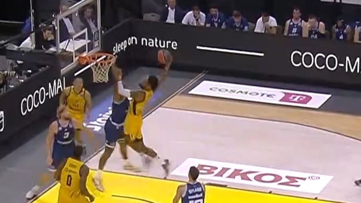 Η φάση που ξεχώρισε στο ΑΕΚ Καρδίτσα με ασίστ Φλιώνη και κάρφωμα Σίλβα