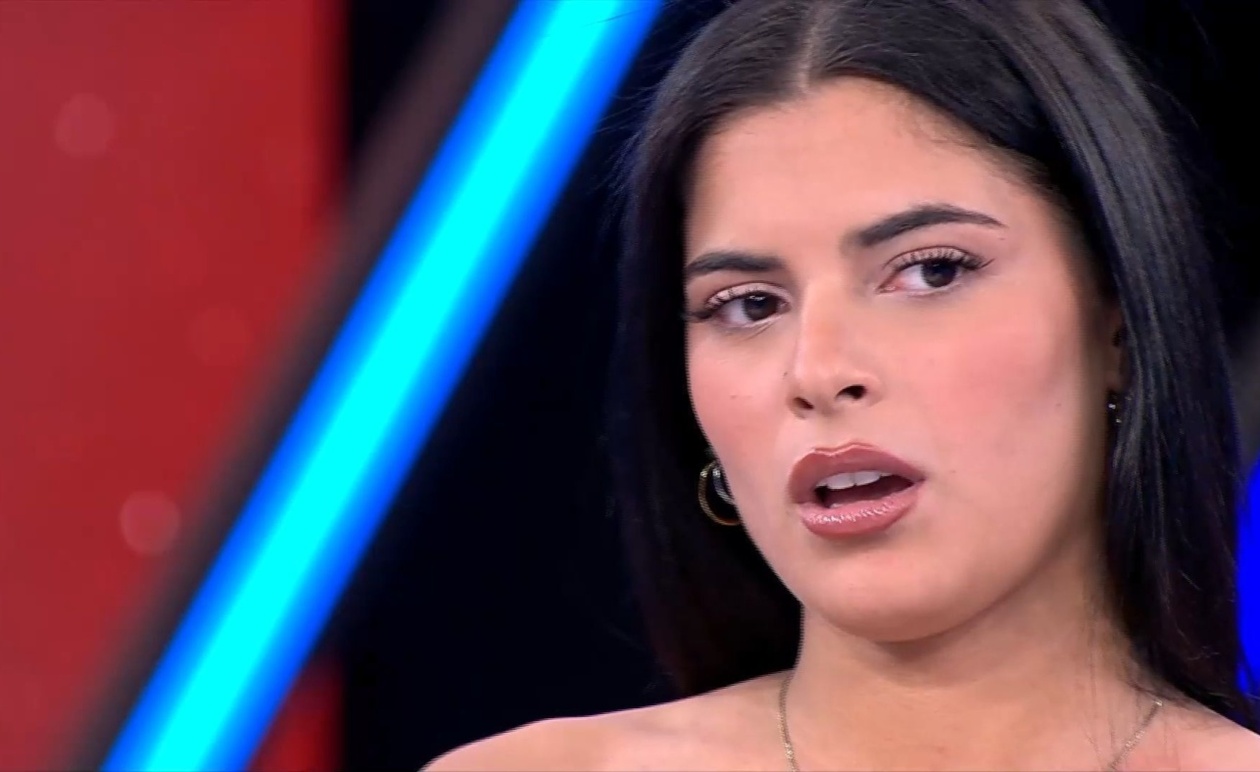 Η Μαλένα κόρη του Α. Βλοντάκη εμφανίστηκε στο Deal και ζήτησε να χορέψει