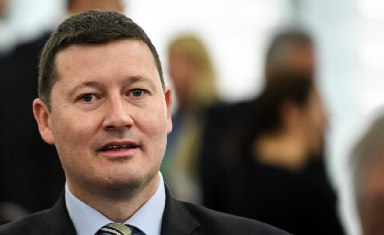 Ο Μάρτιν Σέλμαϊρ επιστρέφει στις Βρυξέλλες και η ΕΕ βρίσκεται σε αναβρασμό