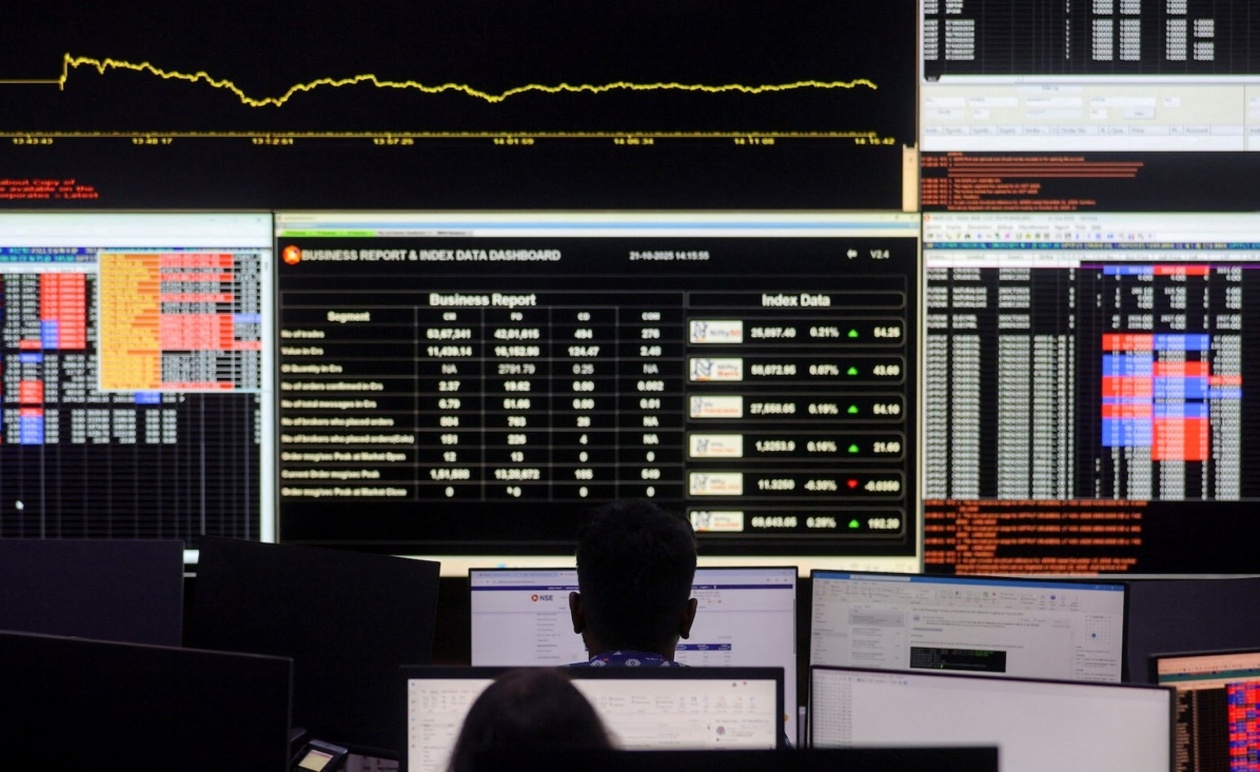 Η μετοχική αγορά της Ινδίας κατέγραψε μικρές απώλειες