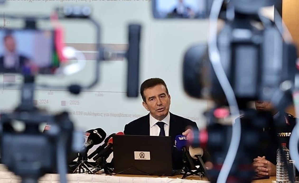 Ο Μιχάλης Χρυσοχοΐδης ανακοίνωσε τη δημιουργία μόνιμου κλιμακίου στην Κρήτη