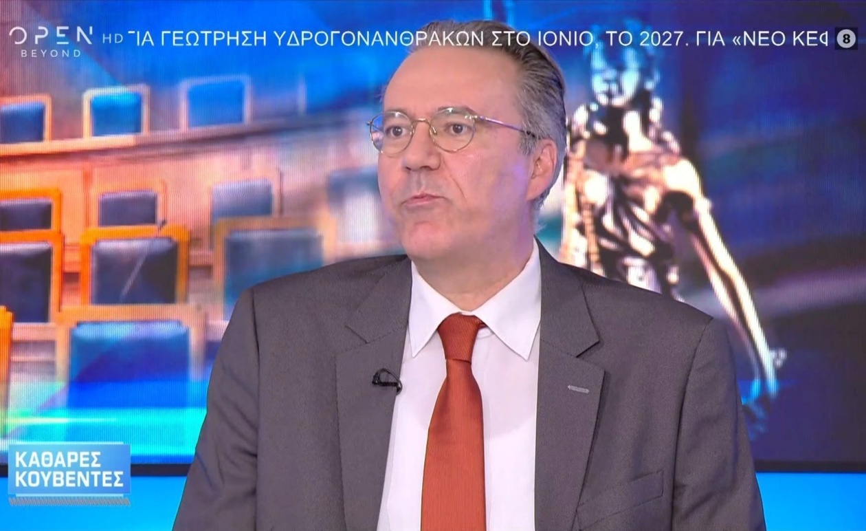 Ο Καμπαγιάννης επέκρινε τον Άδωνι για τον τρόπο που χειρίστηκε το ζήτημα της οπλοκατοχής