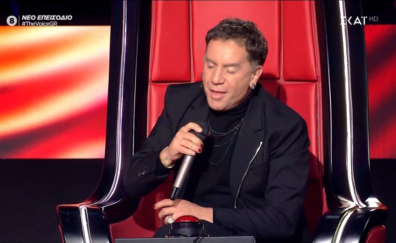 Ο Μαζωνάκης ερμήνευσε το «Διαθήκη», συγκίνησε το κοινό