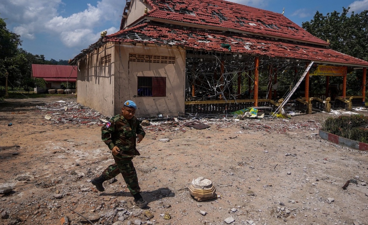 Η Ταϊλάνδη ζητά από την Καμπότζη να απολογηθεί για το περιστατικό με νάρκες στα σύνορα