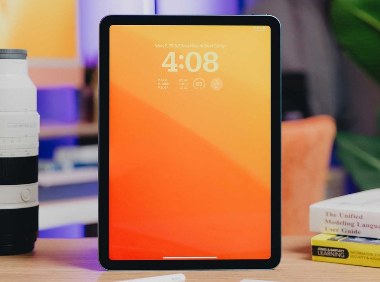 Η Apple φέρνει οθόνες OLED σε MacBook Air, iPad Air, iPad mini