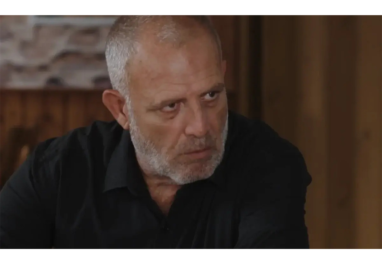 Η Γη της Ελιάς: Ο Στάθης κλειδώνει τη Βασιλική στο σπίτι, εκείνη καταρρέει για τον Στέφανο