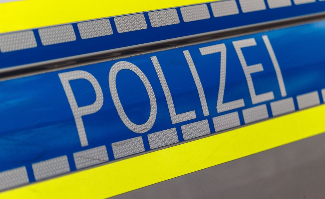 Έρευνα της γερμανικής αστυνομίας σε γνωστό σχολιαστή για ανάρτηση με ναζιστικό σύνθημα