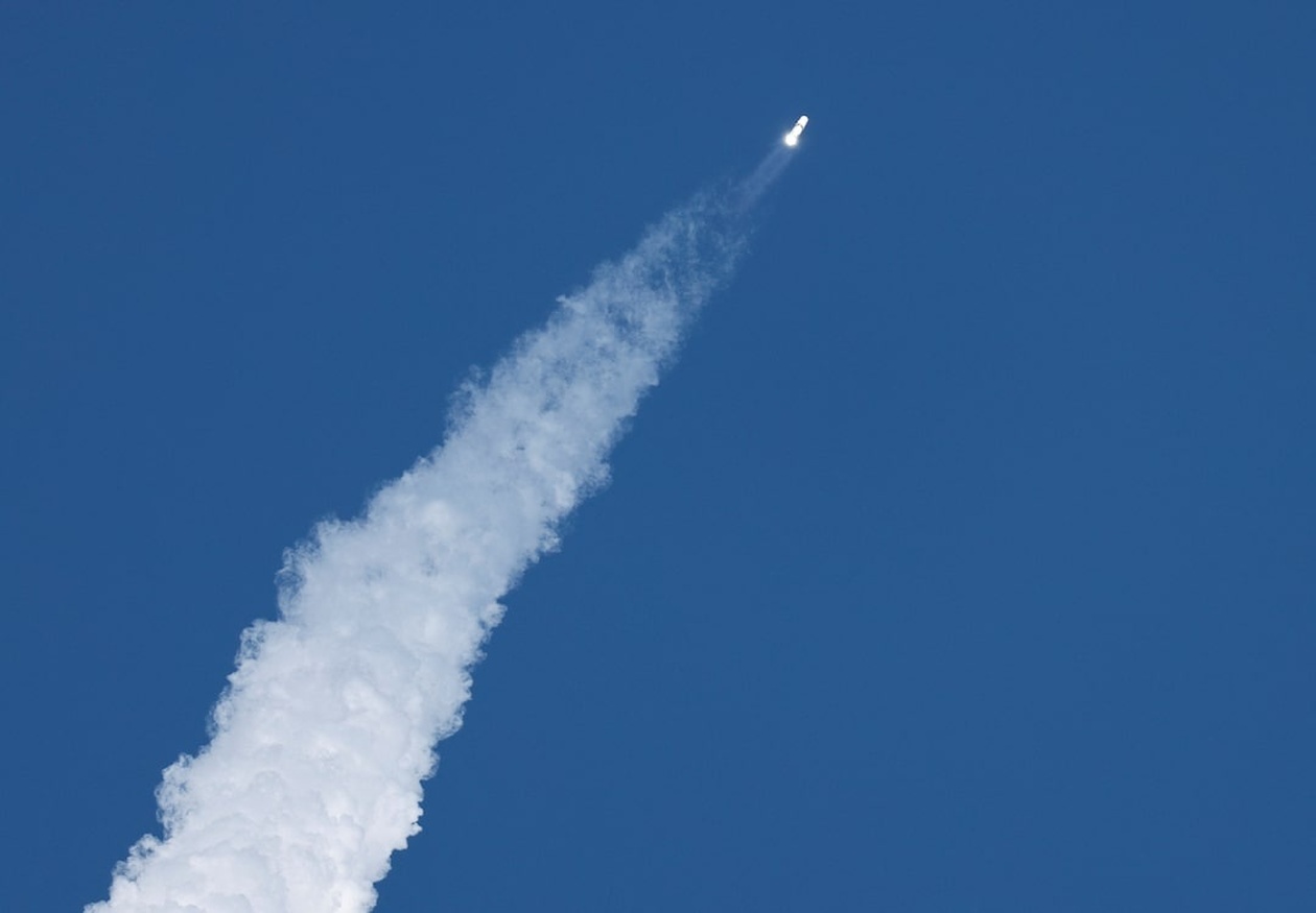 Ο New Glenn της Blue Origin εκτόξευσε δορυφόρους της NASA στον Άρη και προσγείωσε επιτυχώς τον επαναχρησιμοποιούμενο πύραυλο