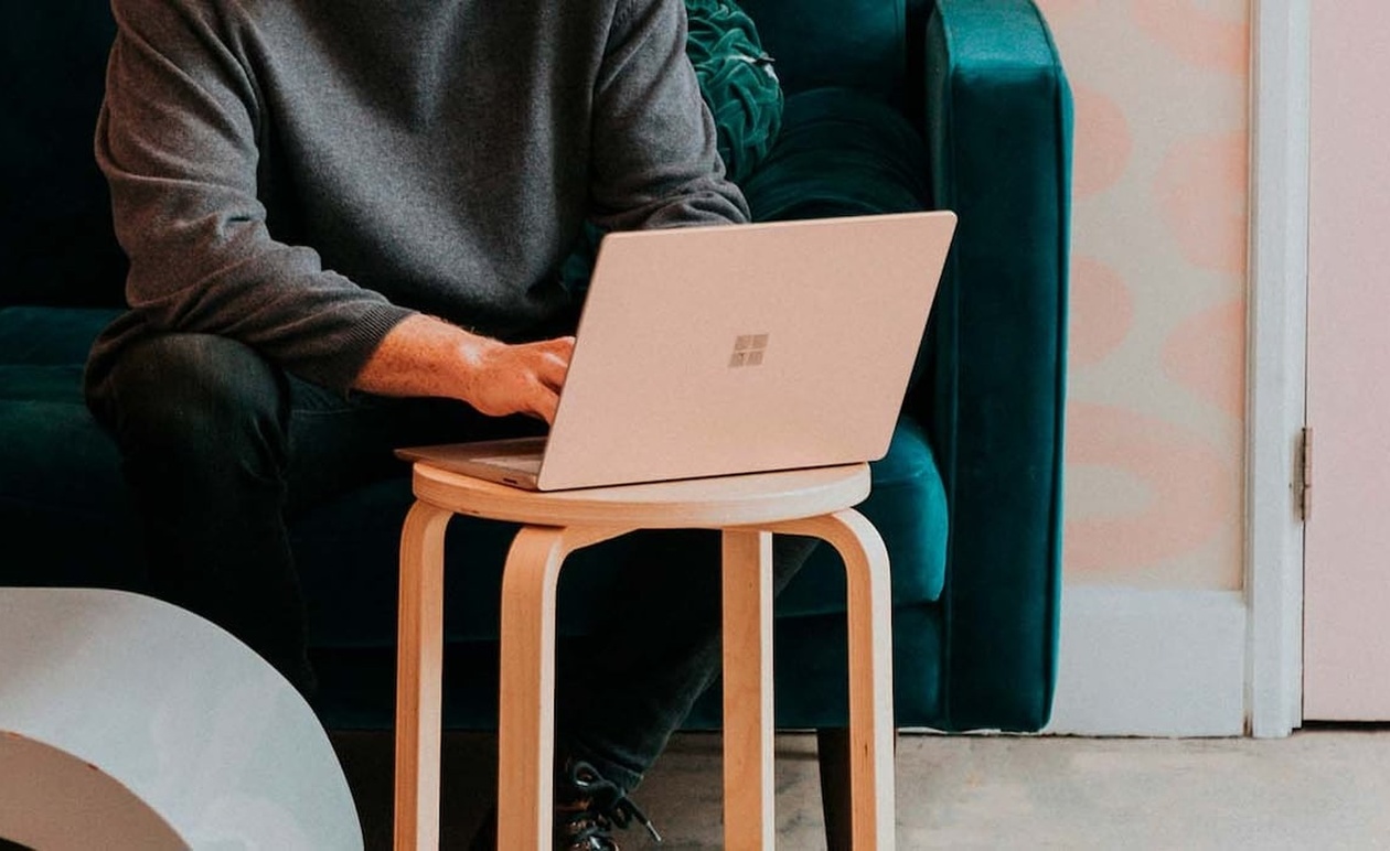 Πώς να δείτε το ποσοστό μπαταρίας στα Windows 11