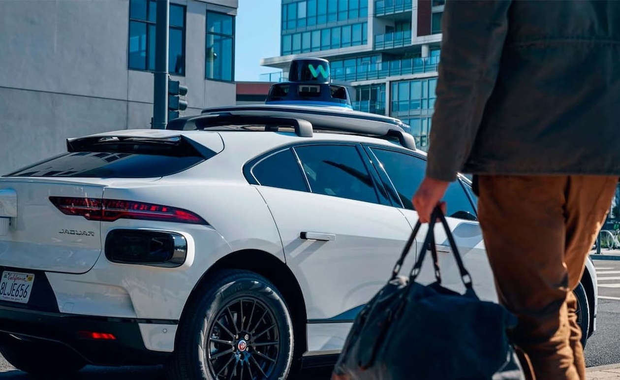 Η Waymo επεκτείνει την υπηρεσία robotaxi σε τρεις πόλεις των ΗΠΑ