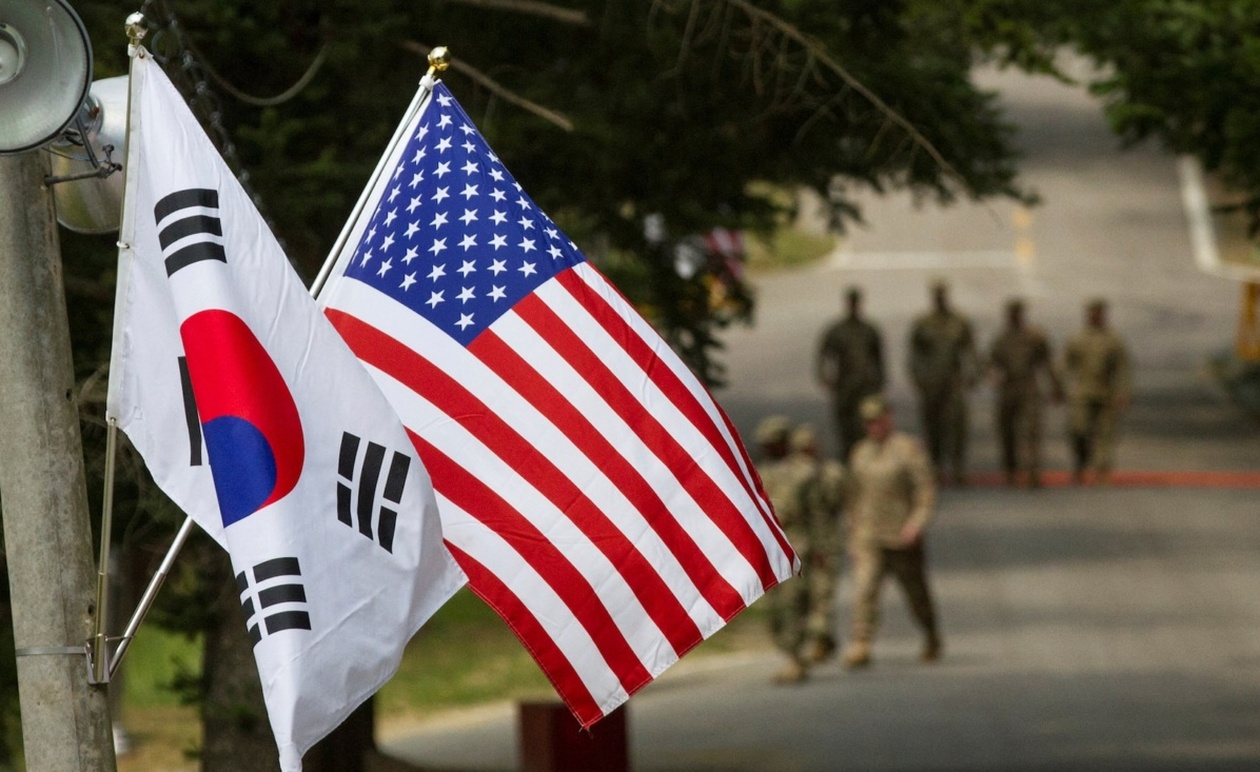 Η Νότια Κορέα χαράσσει στρατηγική επιβίωσης μπροστά στην αντιπαράθεση ΗΠΑ Κίνας