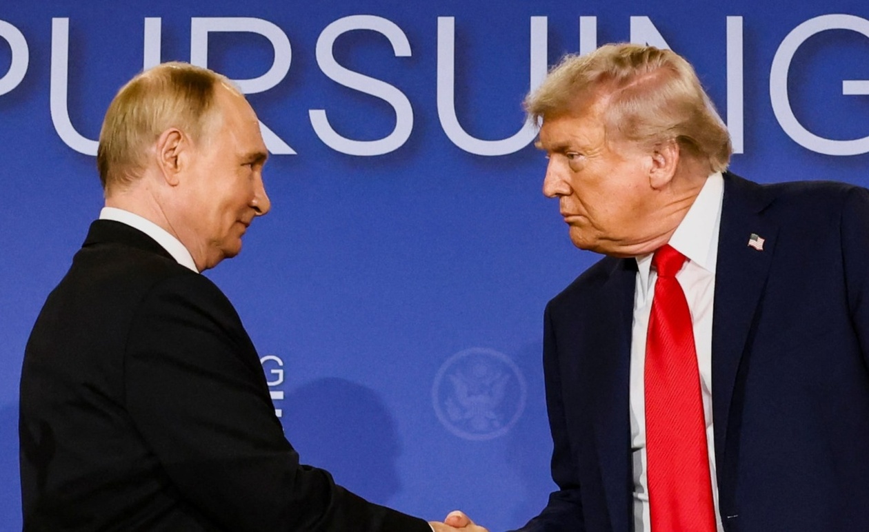 Η κυβέρνηση Τραμπ συνεργάζεται μυστικά με τη Ρωσία για νέο σχέδιο ειρήνης στην Ουκρανία