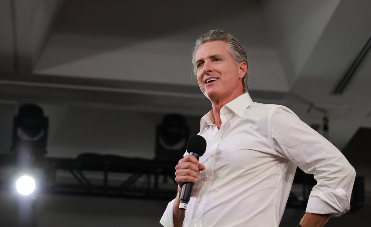 Ο Γκάβιν Νιούσομ θα εκπροσωπήσει τις ΗΠΑ στη σύνοδο για το κλίμα στη Βραζιλία