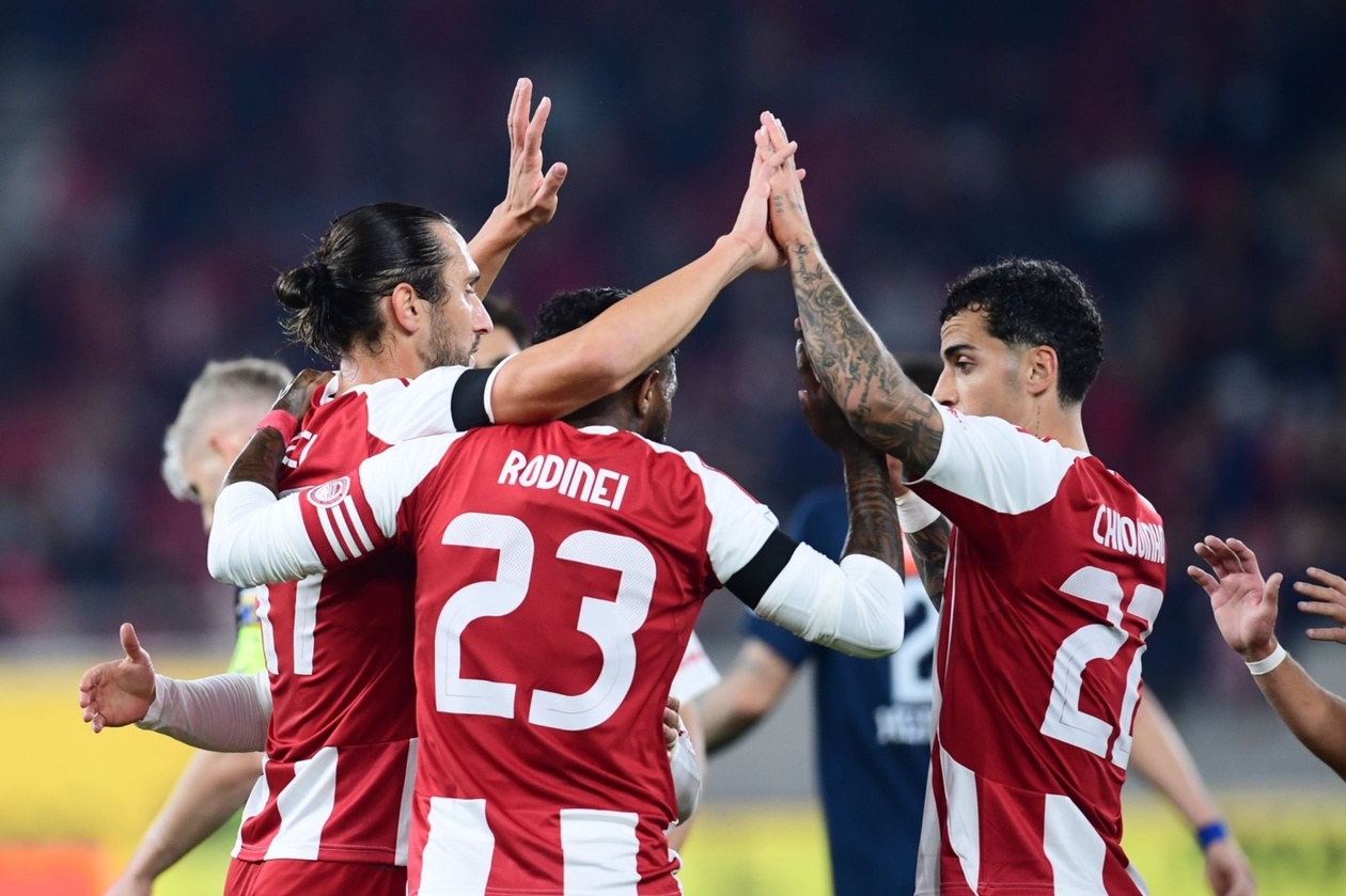 Ολυμπιακός: Εντυπωσιακό 6-0 επί του Ηρακλή και απόλυτη πρωτιά στο Κύπελλο