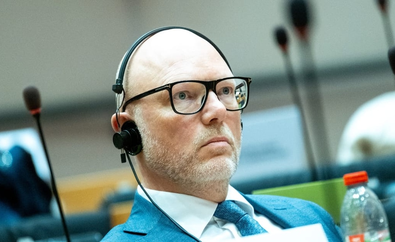 Το κεντρώο ΕΛΚ επιδιώκει συμμαχίες για απλούστευση των κανόνων περιβάλλοντος