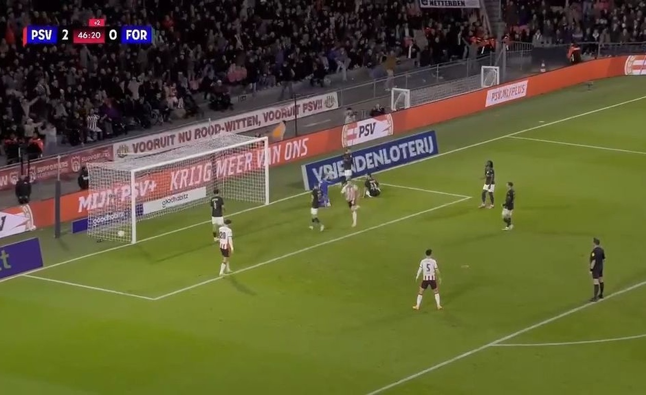 Η Αϊντχόφεν σημείωσε πέντε γκολ απέναντι στη Φορτούνα Σίταρντ