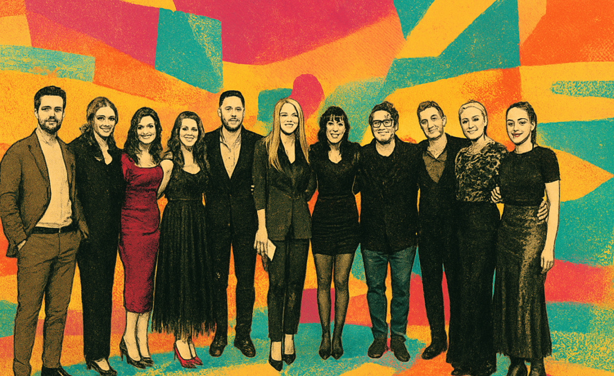 Ρουκ Ζουκ: Η Ζέτα Μακρυπούλια υποδέχεται τους πρωταγωνιστές της σειράς «Γιατί ρε πατέρα;» για καλό σκοπό