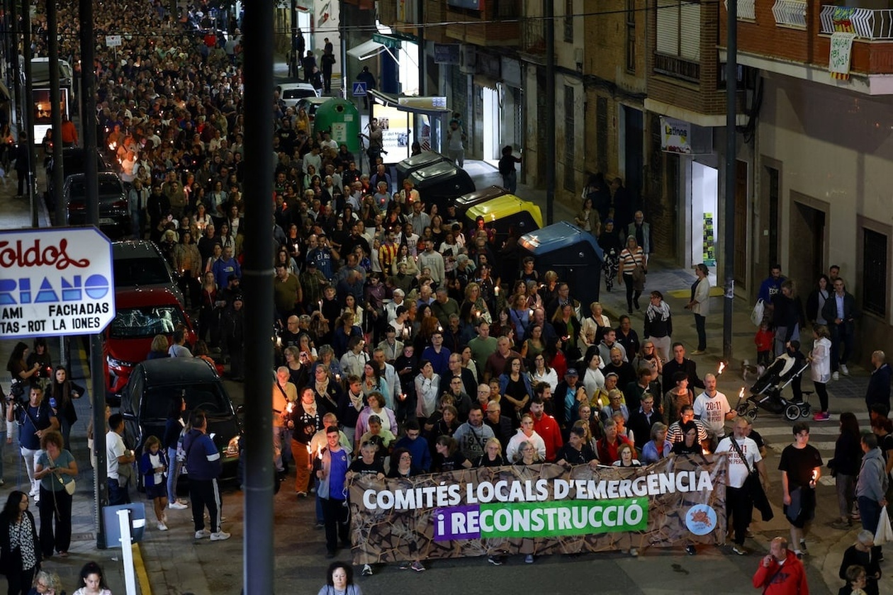 Μνημόσυνο στη Βαλένθια μετά τις φονικές πλημμύρες