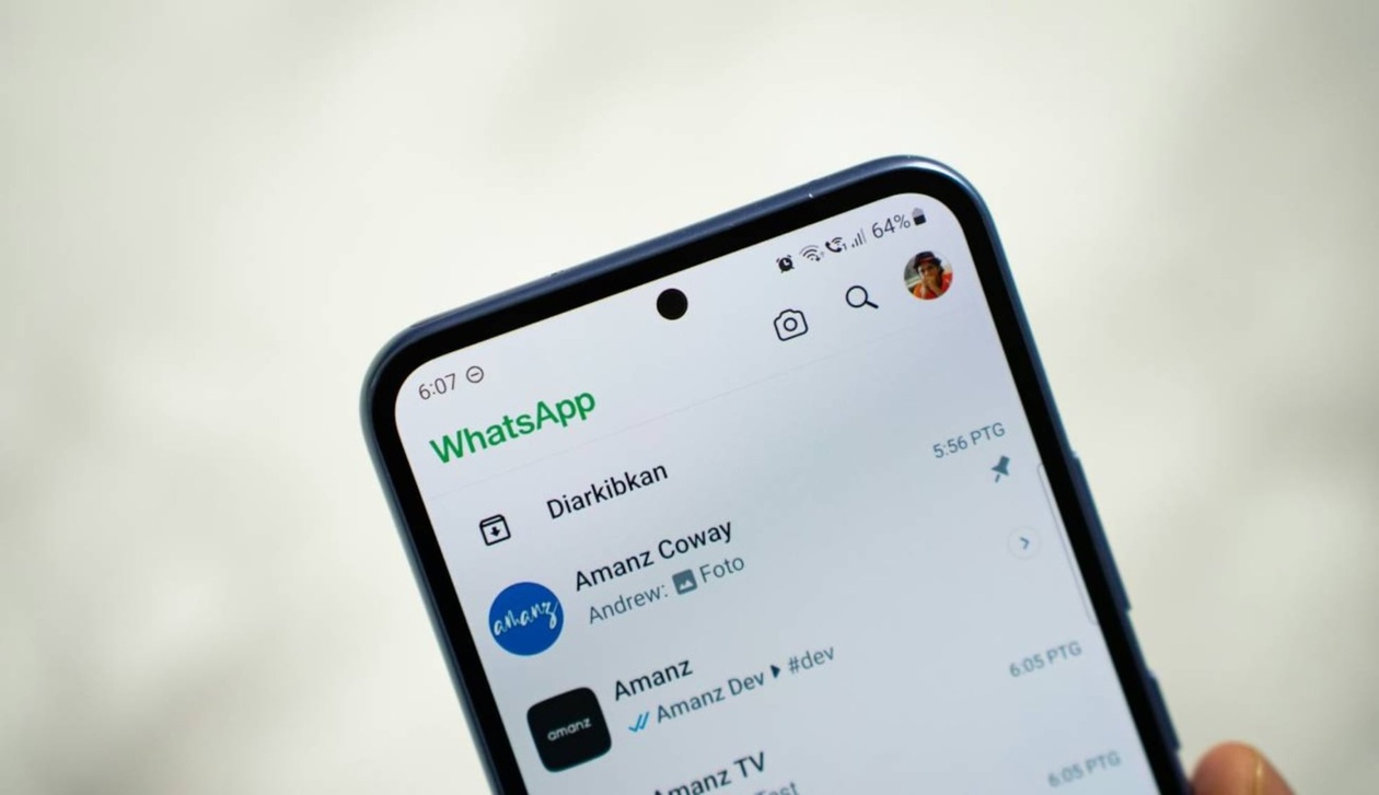 Πώς να τερματίσετε όλες τις ανοιχτές συνεδρίες WhatsApp από το κινητό σας