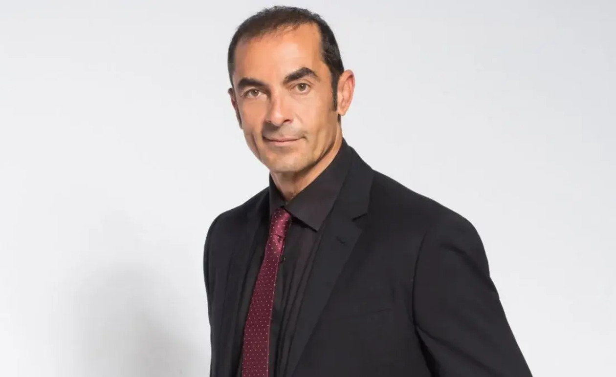 Πόρτο Λεόνε: Ο Χρόνης προδίδει τη Λένα για τον Ηλία Καπετανάκο