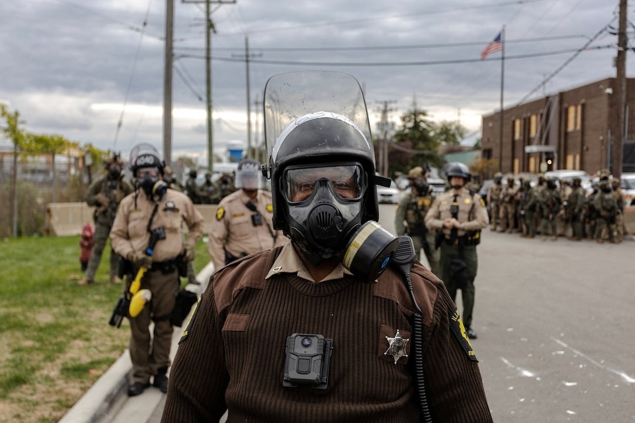 Οι κάτοικοι του Σικάγο υπερασπίζουν τις γειτονιές