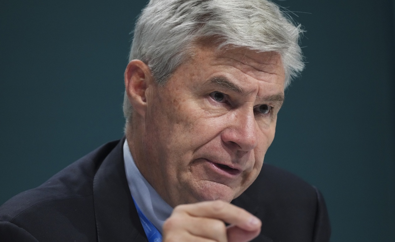 Ο Γερουσιαστής Γουάιτχαους στη COP30: Το Στέιτ Ντιπάρτμεντ Εμπόδισε την Εκπροσώπηση των ΗΠΑ