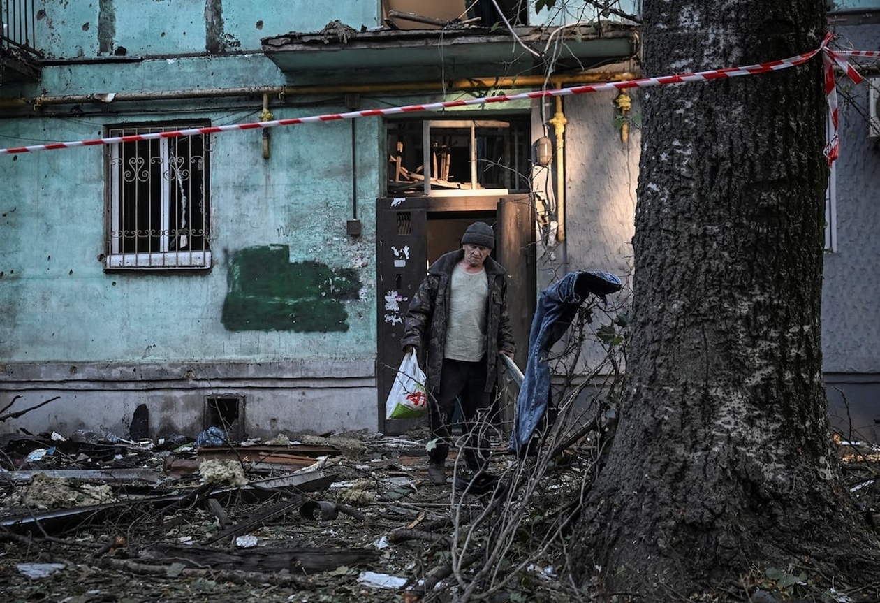 Ρωσική επίθεση στη Ζαπορίζια: Πέντε νεκροί και τρεις τραυματίες από βομβαρδισμό